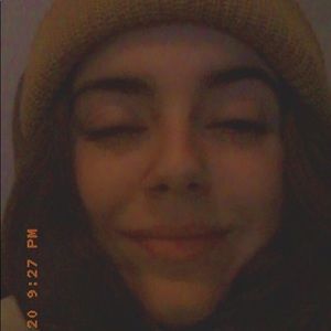 Meet your Posher, Fay